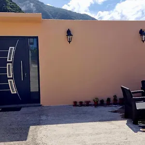 https://lombada-house.madeira-islandshotels.com