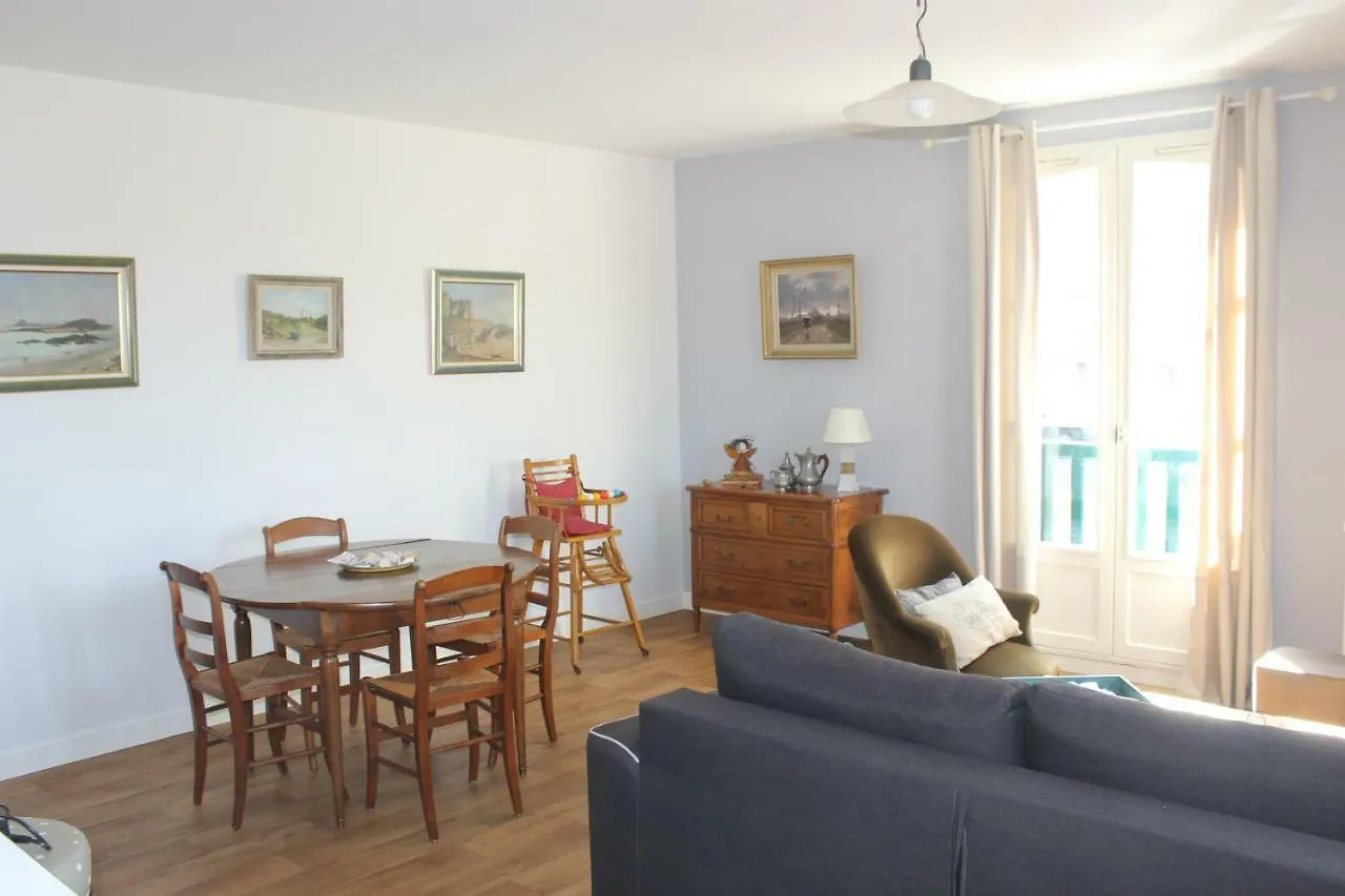 Le Petit Be Apartment Saint-Malo